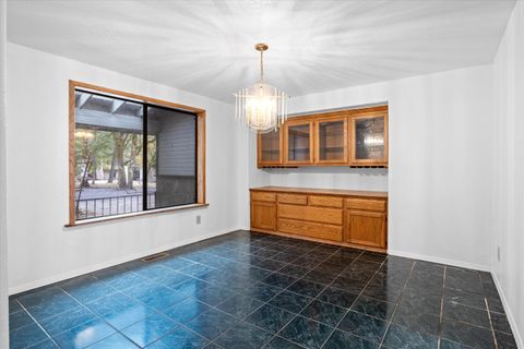 Tiny photo for 1080 Ferry Road, Grants Pass, OR 97526 (MLS # 220210774)