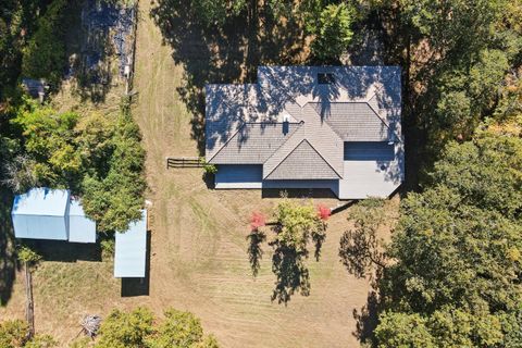 Tiny photo for 1080 Ferry Road, Grants Pass, OR 97526 (MLS # 220210774)