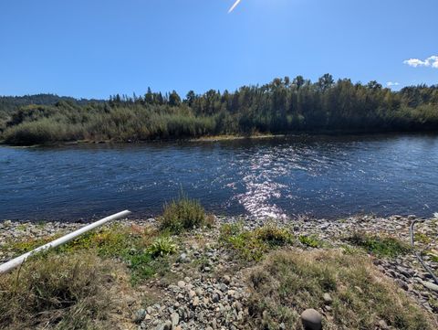 Tiny photo for 1080 Ferry Road, Grants Pass, OR 97526 (MLS # 220210774)