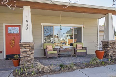 Tiny photo for 1453 NW 20th Court, Redmond, OR 97756 (MLS # 220212212)