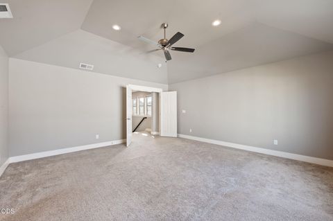 Tiny photo for 20606 SE Slate Avenue, Bend, OR 97702 (MLS # 220225138)