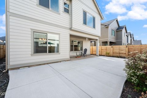 Tiny photo for 20606 SE Slate Avenue, Bend, OR 97702 (MLS # 220225138)