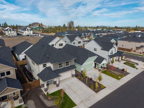 Tiny photo for 20606 SE Slate Avenue, Bend, OR 97702 (MLS # 220225138)