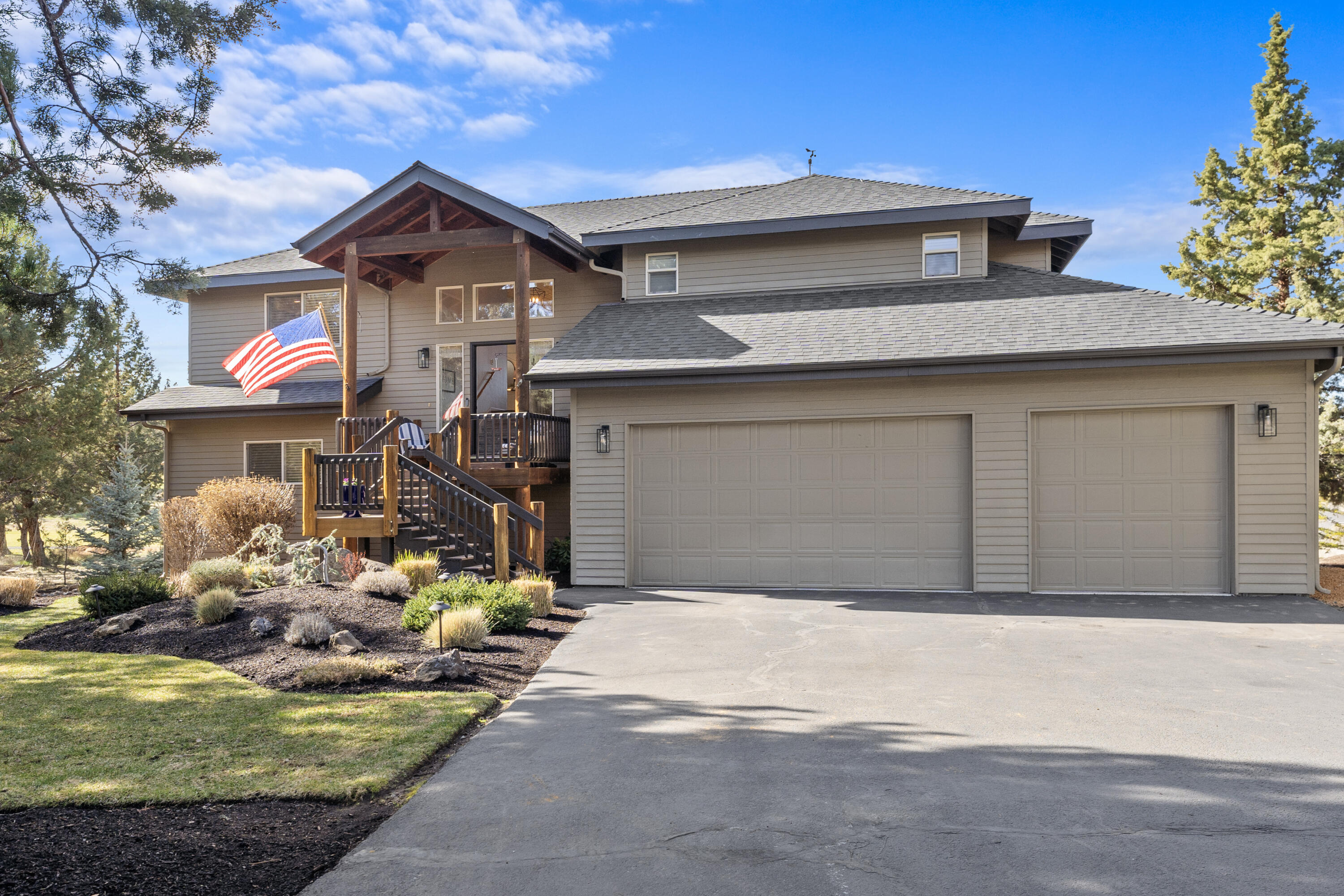 717 Golden Pheasant Drive