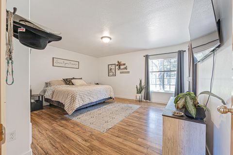 Tiny photo for 15935 Woodchip Lane, La Pine, OR 97739 (MLS # 220201621)