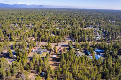 Tiny photo for 15935 Woodchip Lane, La Pine, OR 97739 (MLS # 220201621)