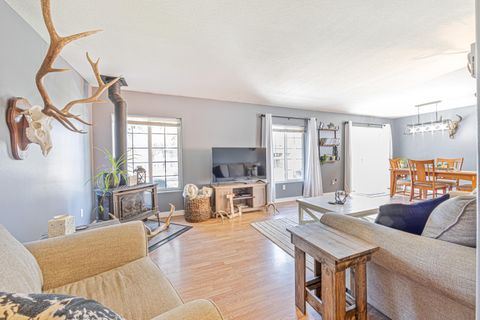 Tiny photo for 15935 Woodchip Lane, La Pine, OR 97739 (MLS # 220201621)