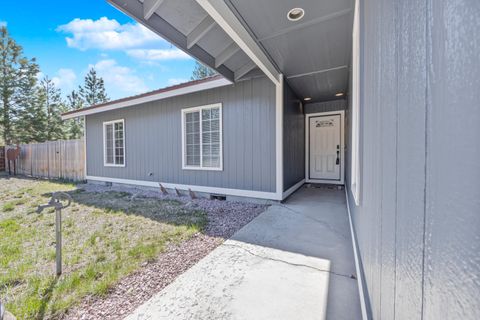 Tiny photo for 15935 Woodchip Lane, La Pine, OR 97739 (MLS # 220201621)