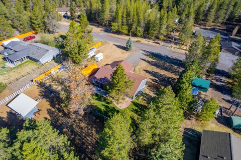 Tiny photo for 15935 Woodchip Lane, La Pine, OR 97739 (MLS # 220201621)