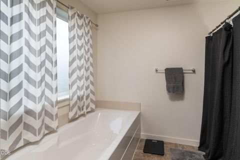 Tiny photo for 20348 Lois Way, Bend, OR 97702 (MLS # 220224815)