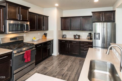 Tiny photo for 20348 Lois Way, Bend, OR 97702 (MLS # 220224815)
