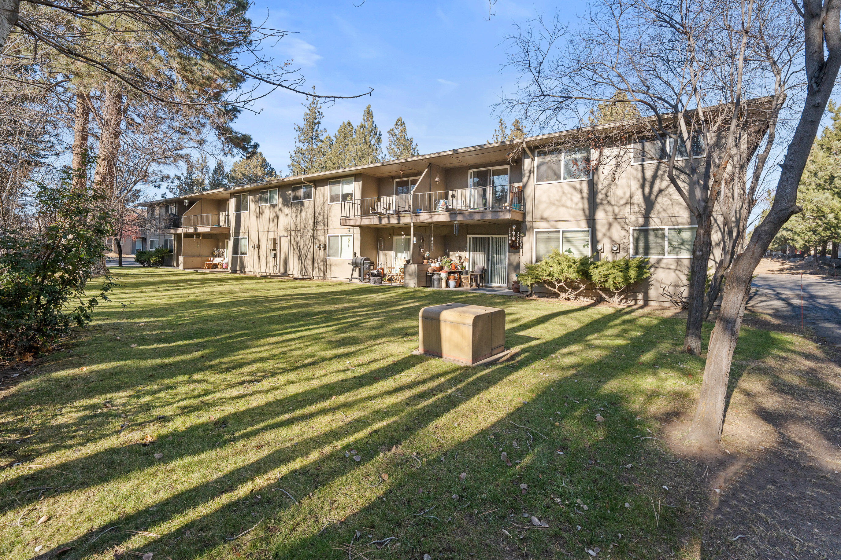 1000 NE Butler Market Road APT 1