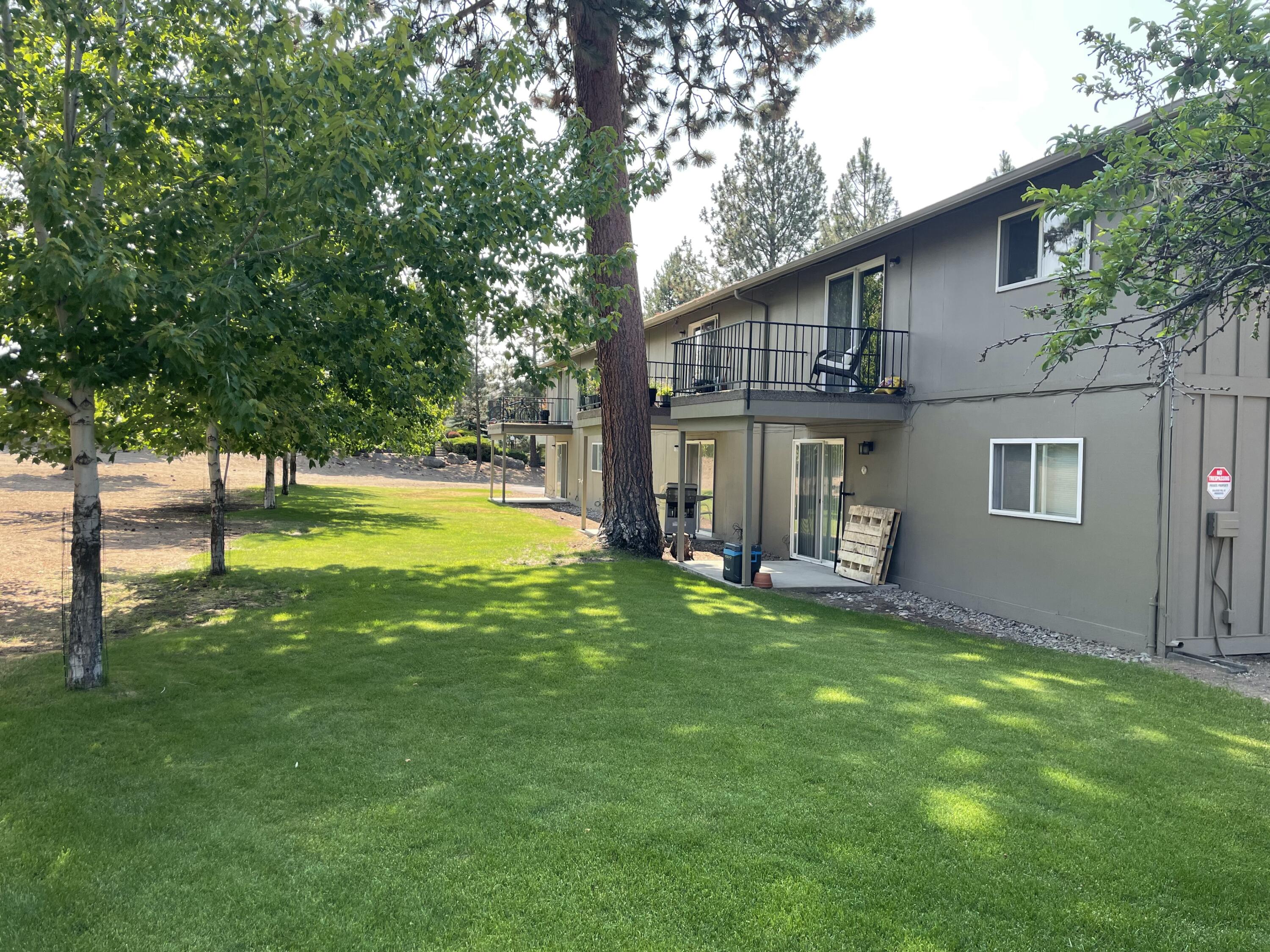 1000 NE Butler Market Road APT 1