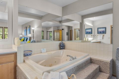 Tiny photo for 57407 Beaver Ridge Loop #44, Sunriver, OR 97707 (MLS # 220217500)