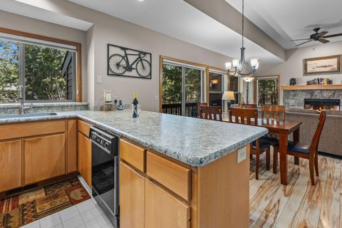 Tiny photo for 57407 Beaver Ridge Loop #44, Sunriver, OR 97707 (MLS # 220217500)