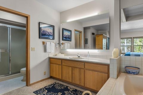 Tiny photo for 57407 Beaver Ridge Loop #44, Sunriver, OR 97707 (MLS # 220217500)