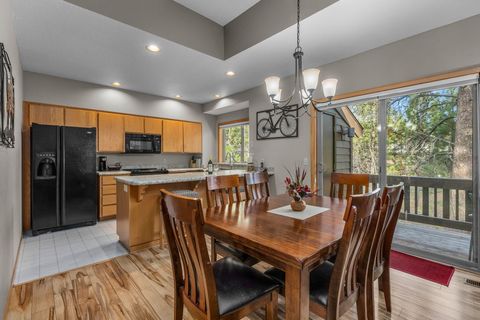 Tiny photo for 57407 Beaver Ridge Loop #44, Sunriver, OR 97707 (MLS # 220217500)