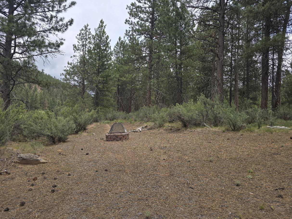 Sprague River - Land