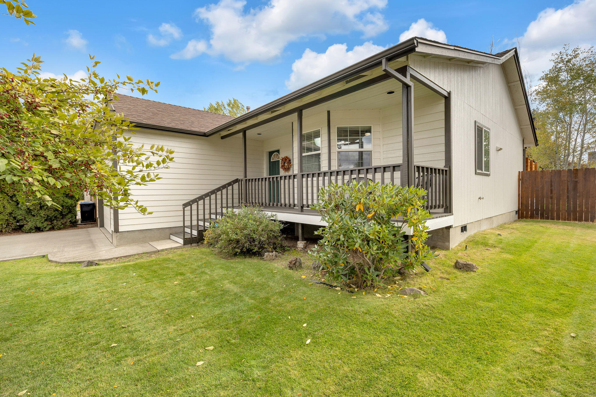 21347 Starling Drive