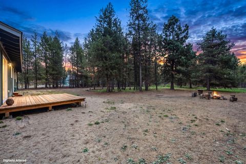 Tiny photo for 16053 Snowberry Lane, La Pine, OR 97739 (MLS # 220215628)