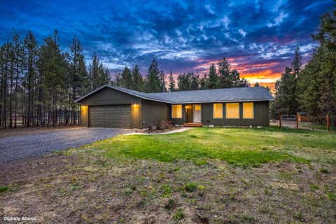 Tiny photo for 16053 Snowberry Lane, La Pine, OR 97739 (MLS # 220215628)