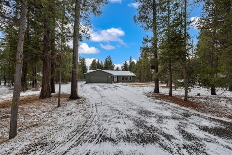 Tiny photo for 16053 Snowberry Lane, La Pine, OR 97739 (MLS # 220215628)