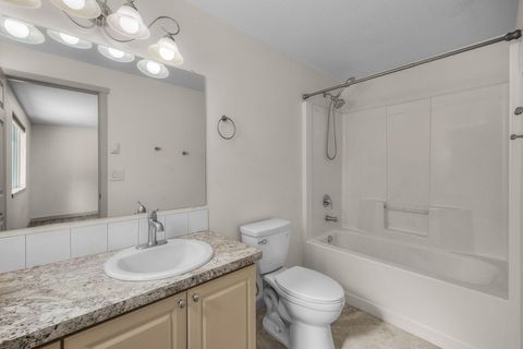 Tiny photo for 16053 Snowberry Lane, La Pine, OR 97739 (MLS # 220215628)