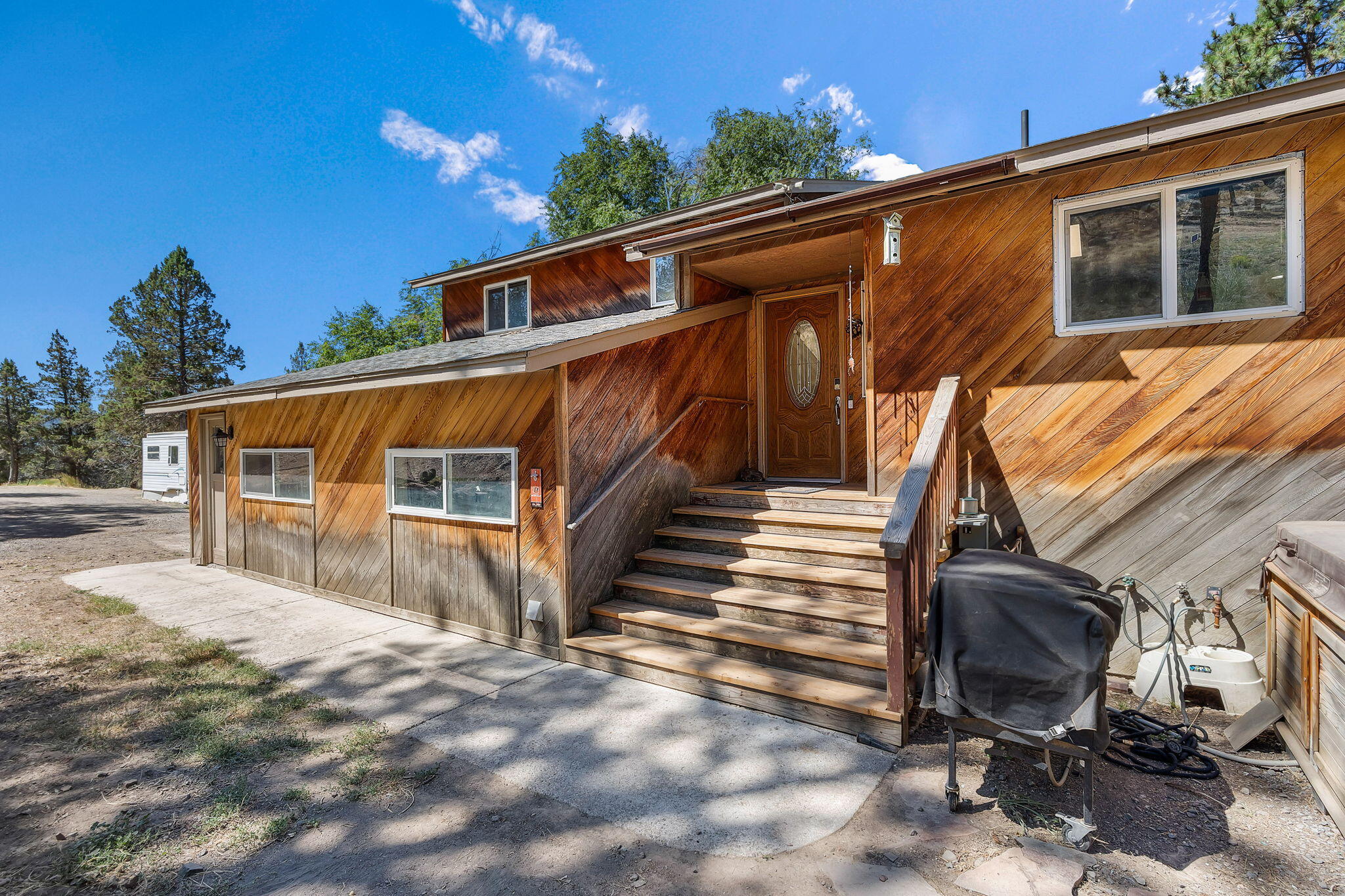 4800 NE Mill Creek Road