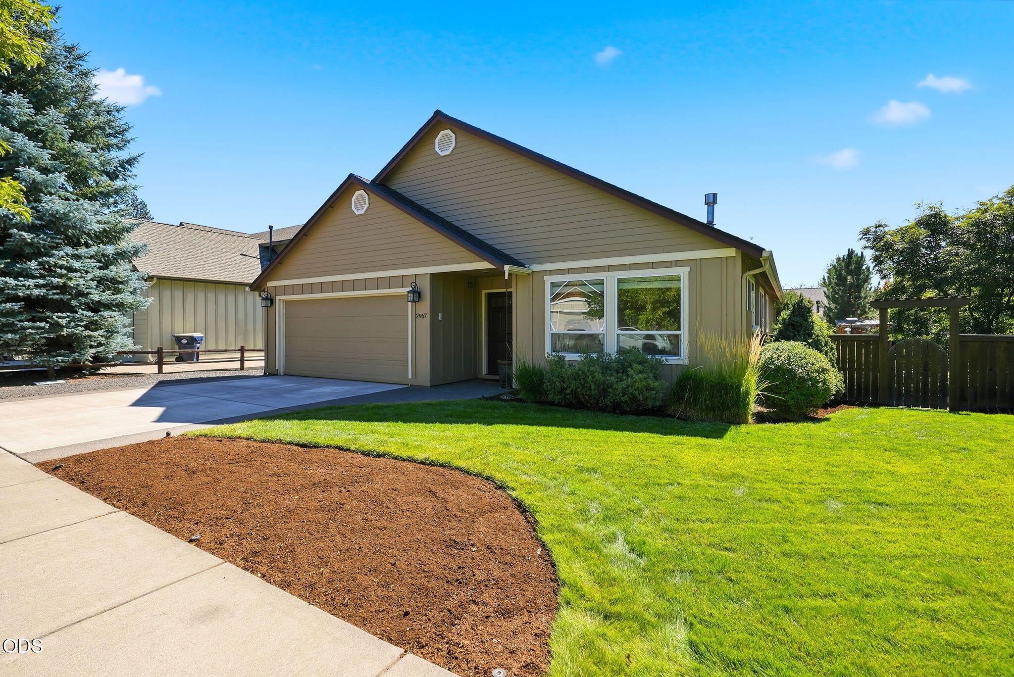 2967 NW Chardonnay Lane