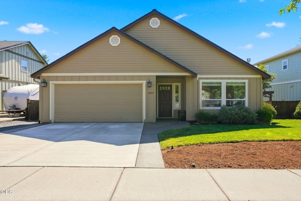 2967 NW CHARDONNAY LN, BEND, OR 97703 - Image 4eab2b767fb041ec909ef89af19e96e6/2398137923