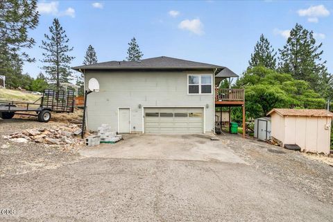Tiny photo for 394 Pinetop Terrace, Shady Cove, OR 97539 (MLS # 220222998)