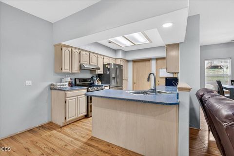 Tiny photo for 394 Pinetop Terrace, Shady Cove, OR 97539 (MLS # 220222998)