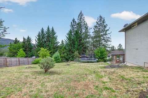Tiny photo for 394 Pinetop Terrace, Shady Cove, OR 97539 (MLS # 220222998)