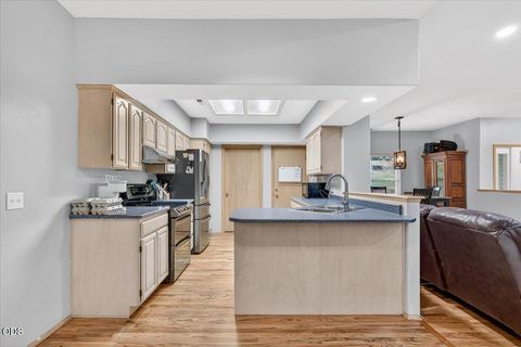 Tiny photo for 394 Pinetop Terrace, Shady Cove, OR 97539 (MLS # 220222998)