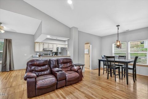 Tiny photo for 394 Pinetop Terrace, Shady Cove, OR 97539 (MLS # 220222998)