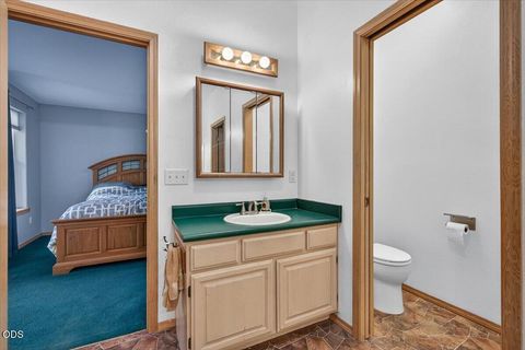 Tiny photo for 394 Pinetop Terrace, Shady Cove, OR 97539 (MLS # 220222998)