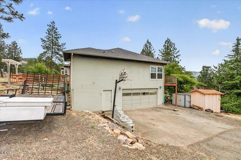 Tiny photo for 394 Pinetop Terrace, Shady Cove, OR 97539 (MLS # 220222998)