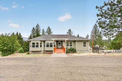 Photo of 394 Pinetop Terrace, Shady Cove, OR 97539 (MLS # 220222998)