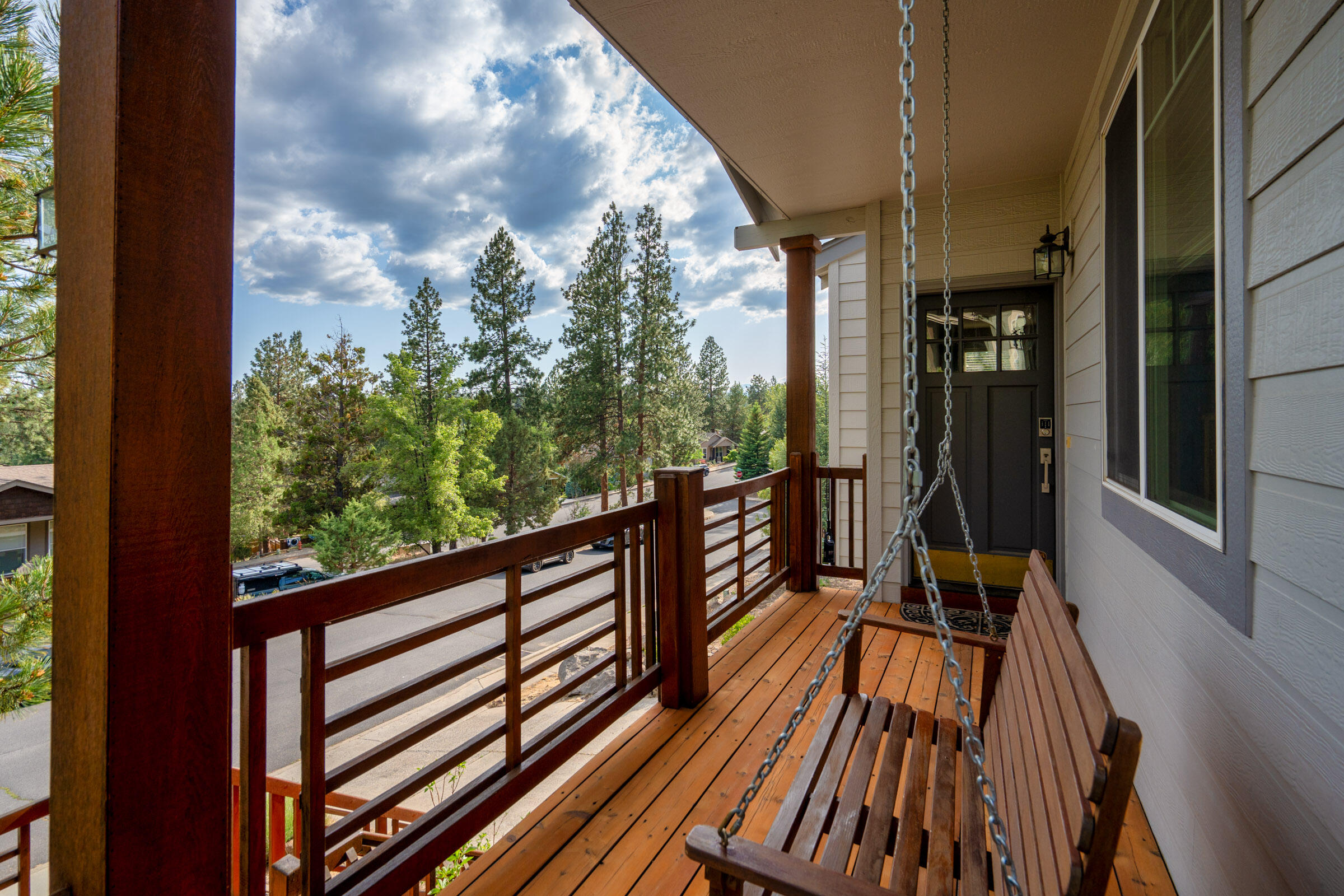 2118 NW Black Pines Place