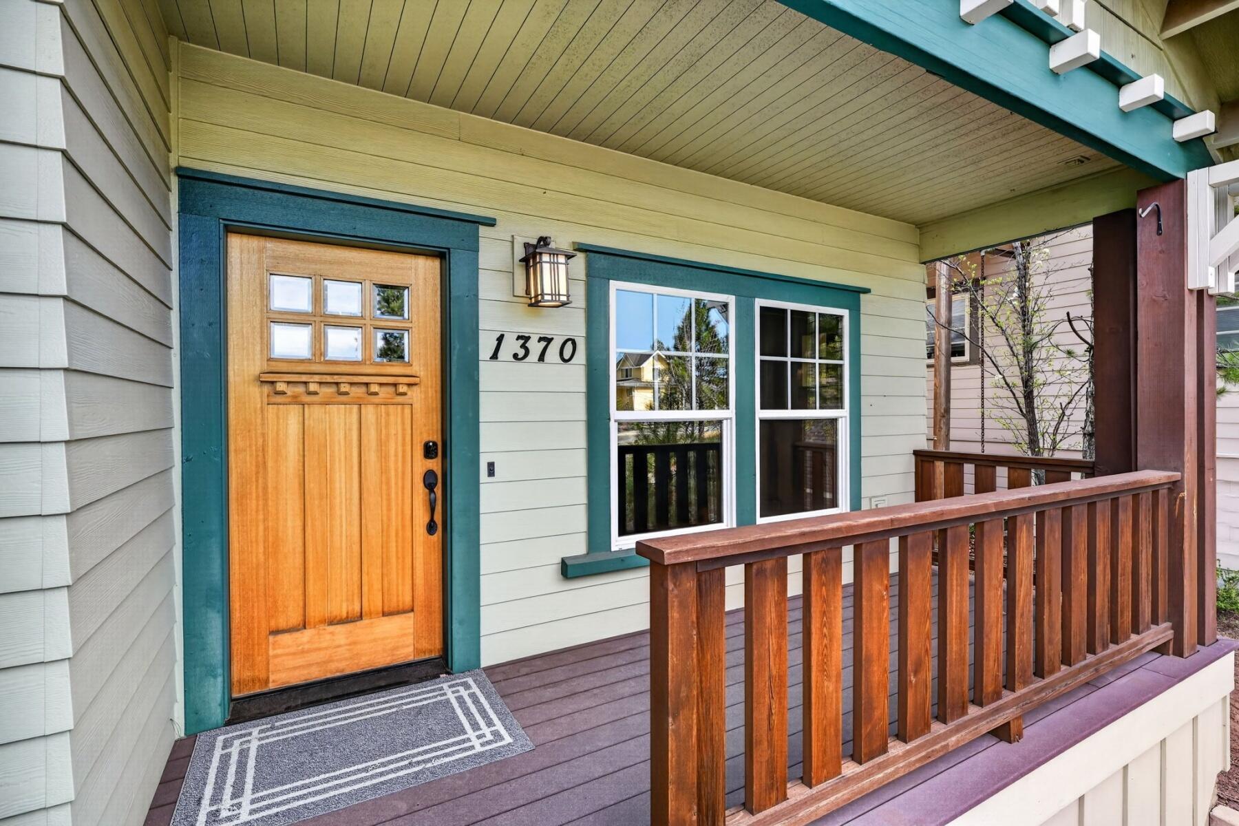 1370 NW Mt Washington Drive