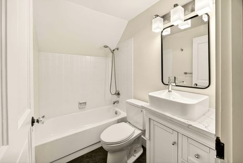 Tiny photo for 527 Chestnut Street, Ashland, OR 97520 (MLS # 220212305)