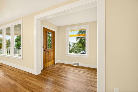 Tiny photo for 527 Chestnut Street, Ashland, OR 97520 (MLS # 220212305)