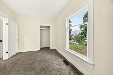 Tiny photo for 527 Chestnut Street, Ashland, OR 97520 (MLS # 220212305)