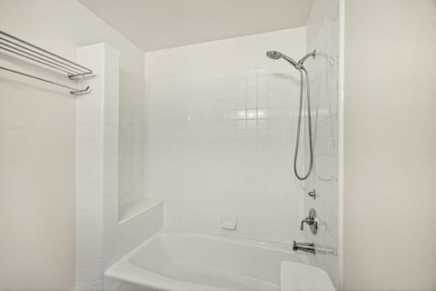 Tiny photo for 527 Chestnut Street, Ashland, OR 97520 (MLS # 220212305)