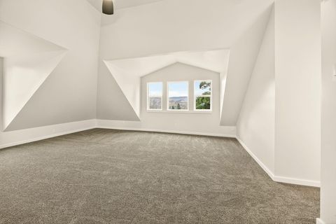 Tiny photo for 527 Chestnut Street, Ashland, OR 97520 (MLS # 220212305)