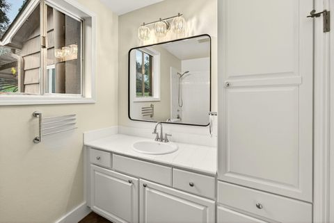 Tiny photo for 527 Chestnut Street, Ashland, OR 97520 (MLS # 220212305)