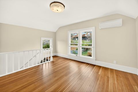 Tiny photo for 527 Chestnut Street, Ashland, OR 97520 (MLS # 220212305)