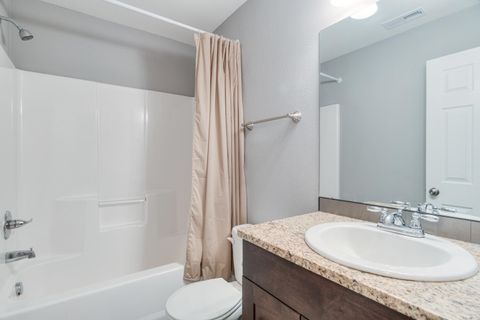 Tiny photo for 2224 NE Indigo Lane, Bend, OR 97701 (MLS # 220212458)