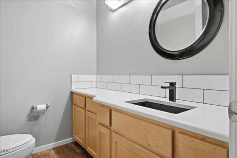 Tiny photo for 438 NW 19th ST #UNIT 5, Redmond, OR 97756 (MLS # 220227334)