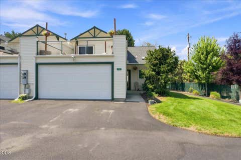 Tiny photo for 438 NW 19th ST #UNIT 5, Redmond, OR 97756 (MLS # 220227334)